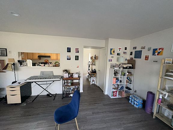 3rd image of 3842 Staffordshire Ln