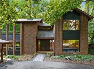 3327 Mantua Dr, Fairfax, VA 22031