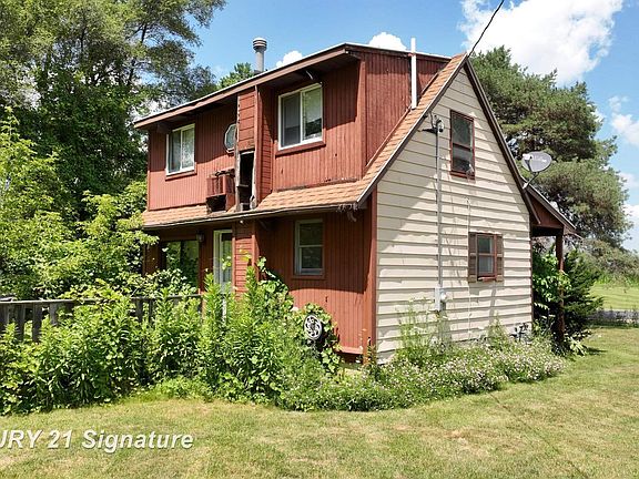 3rd image of 3349 W Lake Rd