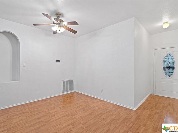3rd image of 4506 Dartmouth Dr