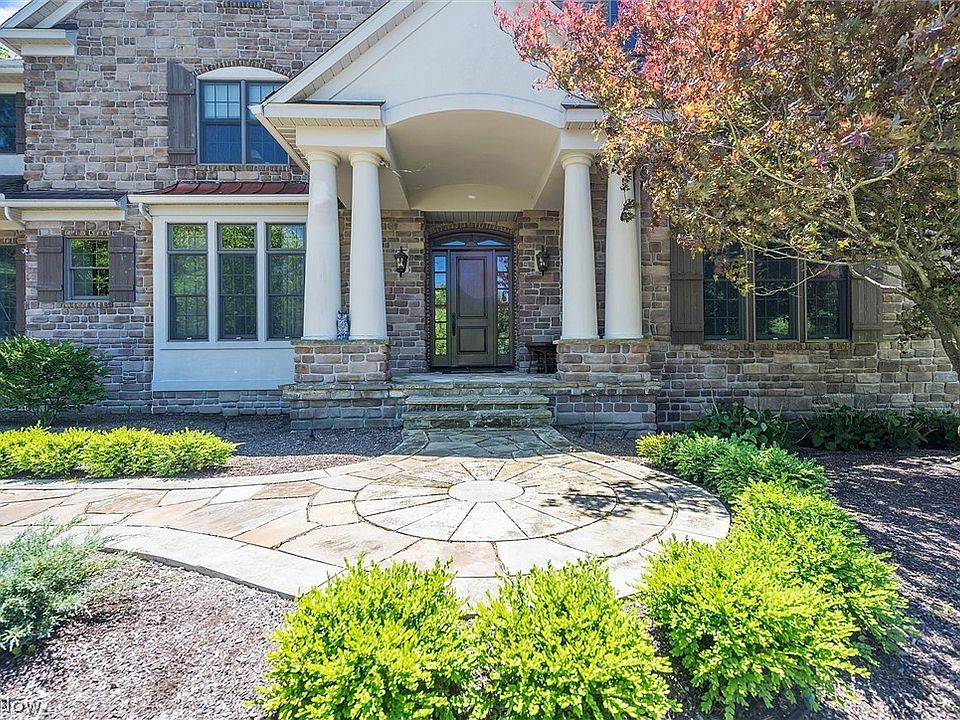 8125 Woodberry Blvd, Chagrin Falls, OH 44023 Zillow