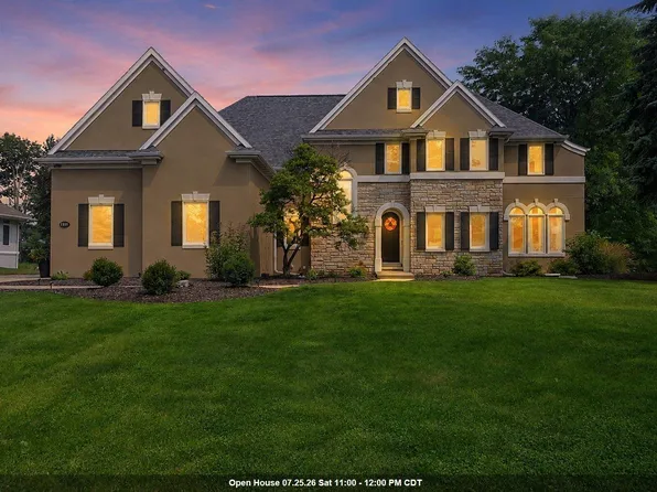 1111 Huntington Way #3, Suamico, WI 54173