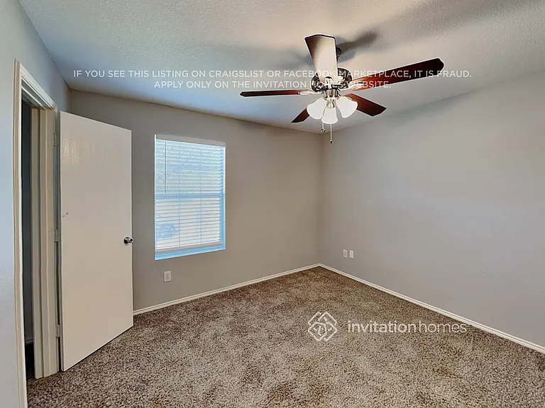 825 Poncho Ln — Photo 13