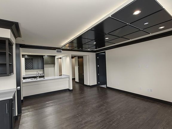 2nd image of 1110 Glenville Dr APT 105
