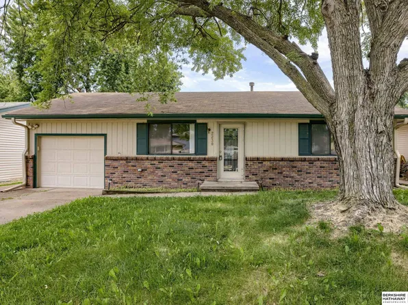 2230 SW 14th St, Lincoln, NE 68522