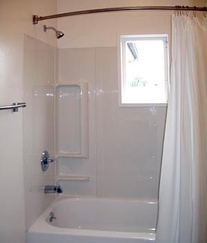 5th image of 1219 De La Vina St APT 2