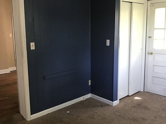 4th image of 802 Parkview Ave