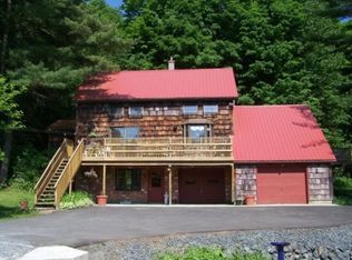 70 Norman Ln, Troy, NY 12182