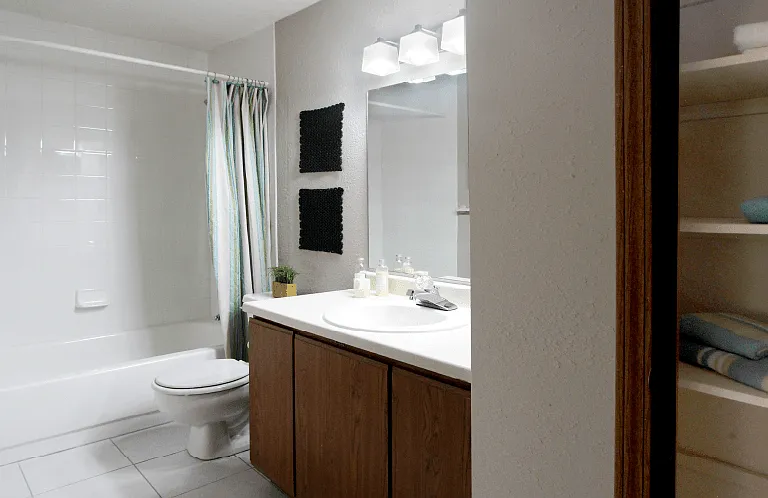 The Vanderbilt Apartments — Photo 7