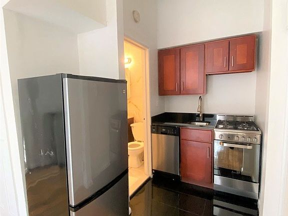 2nd image of 211 E 31st St APT 2A