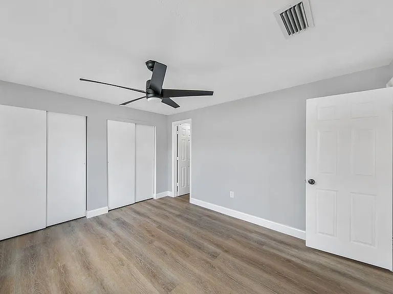 5374 Skyline Pl — Photo 6