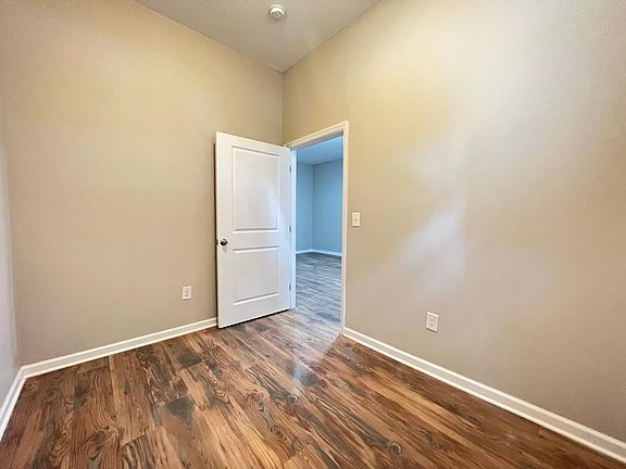 4th image of 116 Van Horne St APT 1