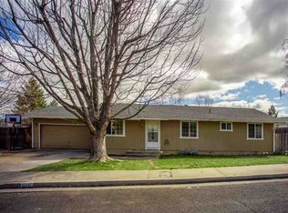 816 Meadowlark Ln, Yreka, CA