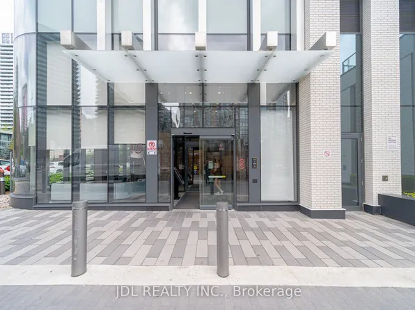 15 Holmes Ave, Toronto, ON
