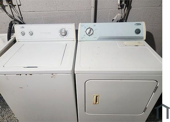 3rd image of 1147 Pelham Wood Rd