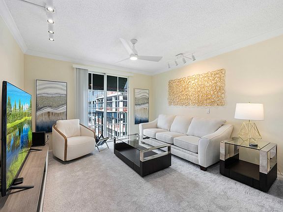 2nd image of 630 S Sapodilla Avenue #529