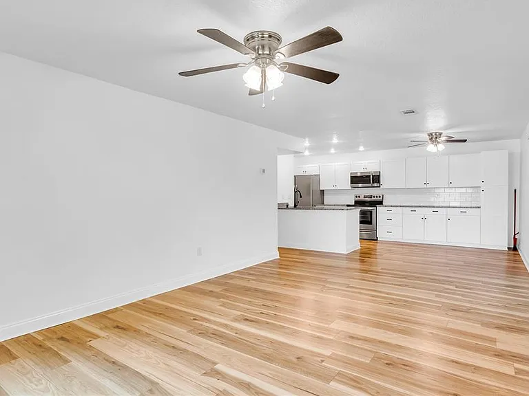 1177 Paseo Del Mar #C — Photo 10