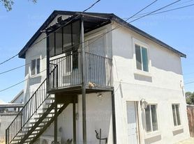 303 El Tejon Ave, Bakersfield, CA