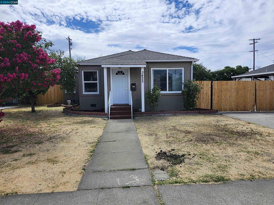 1st image of 3425 Coronado Ave