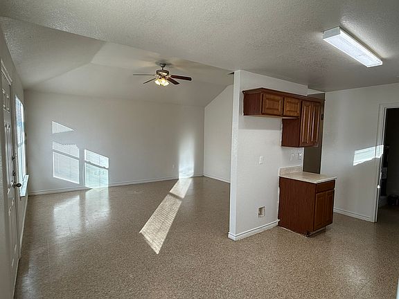 3rd image of 513 S 16th St