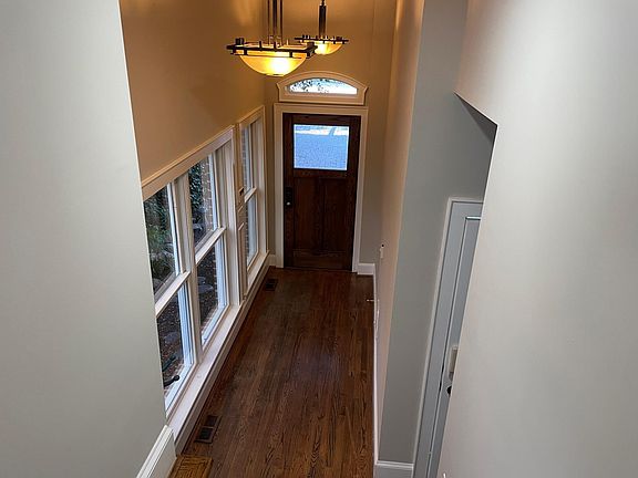 3rd image of 19 Sunset Dr Unit 19