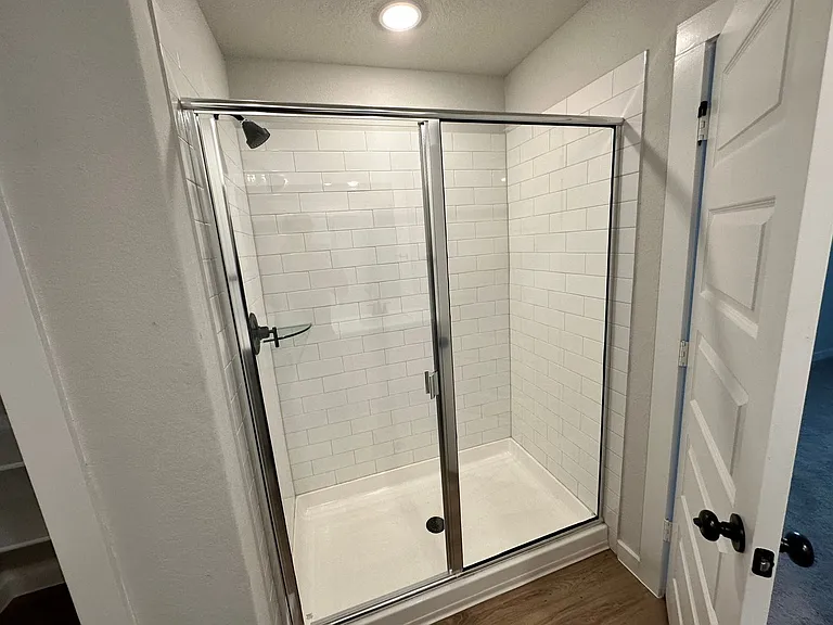14607 Emerio Dr — Photo 19