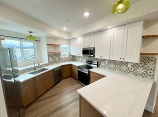 669 Townsite Dr #2, Vista, CA 92084