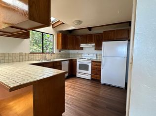 3834 Monterey Dr, Honolulu, HI 96816