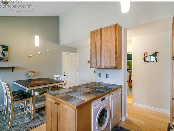 washer dryer included