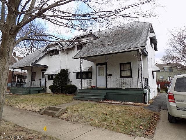 1st image of 297 & 301 Bowmanville St