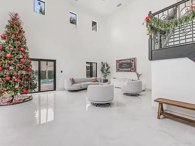 14551 SW 158th Ct — Photo 7