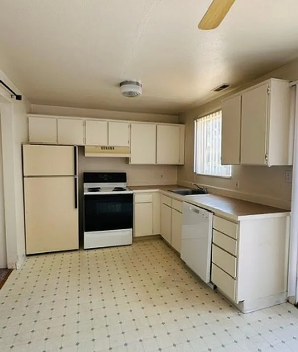 112A Skyline Dr