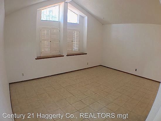 3rd image of 4665 Round Rock Dr