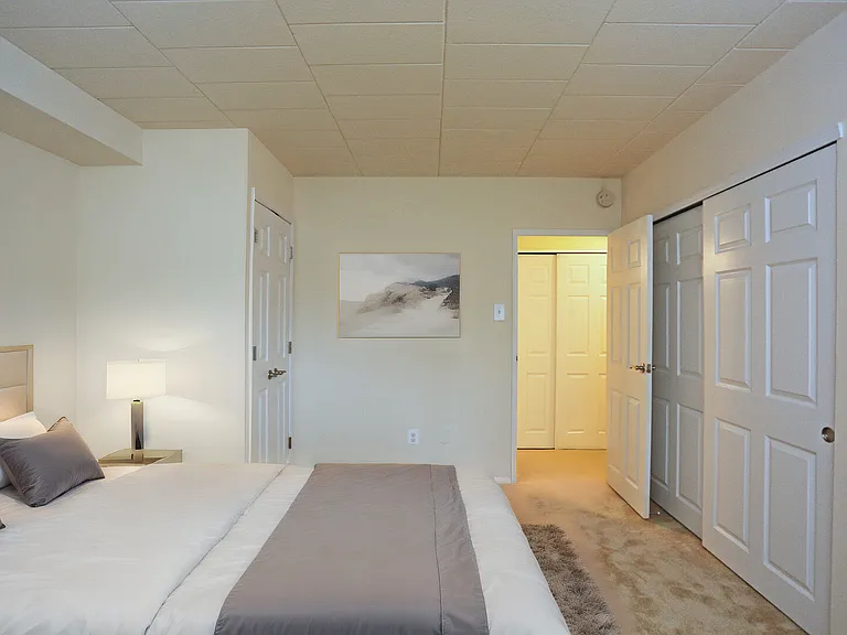 Ridgeview Apartments — Photo 15