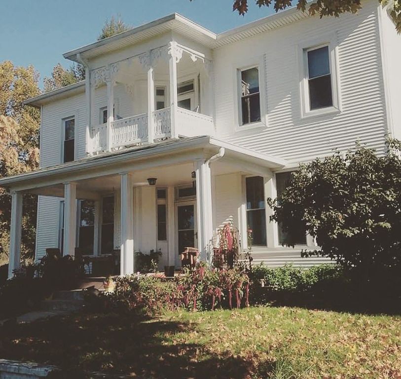 Real estate listing image