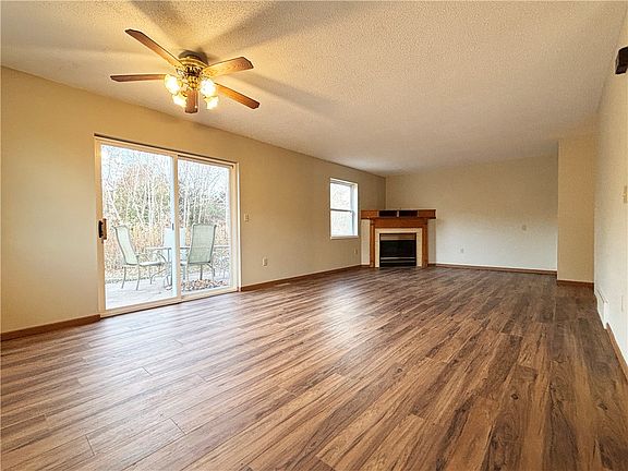 5th image of 101 & 103 Cranberry Lane #101 & 103