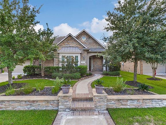 2nd image of 18919 Banyan Cove Ln