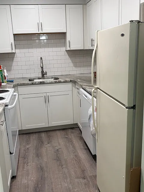 New Kitchen with granite counters - 1924 Ridley Mill Ln #A