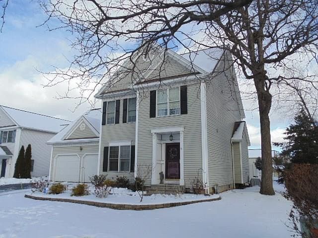 1st image of 57 Hamlin Dr