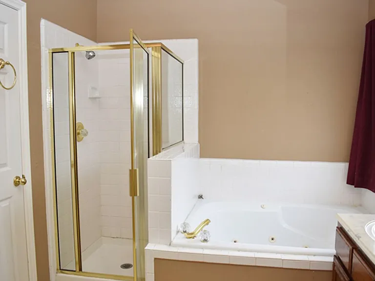 4712 Birchbend Ln — Photo 11