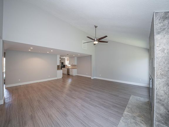 5th image of 15606 Oldridge Dr
