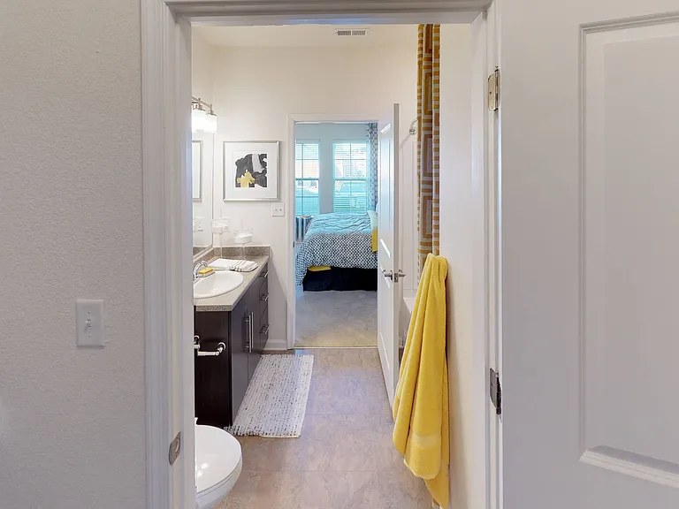 Clairmont at Jolliff Landing — Photo 25