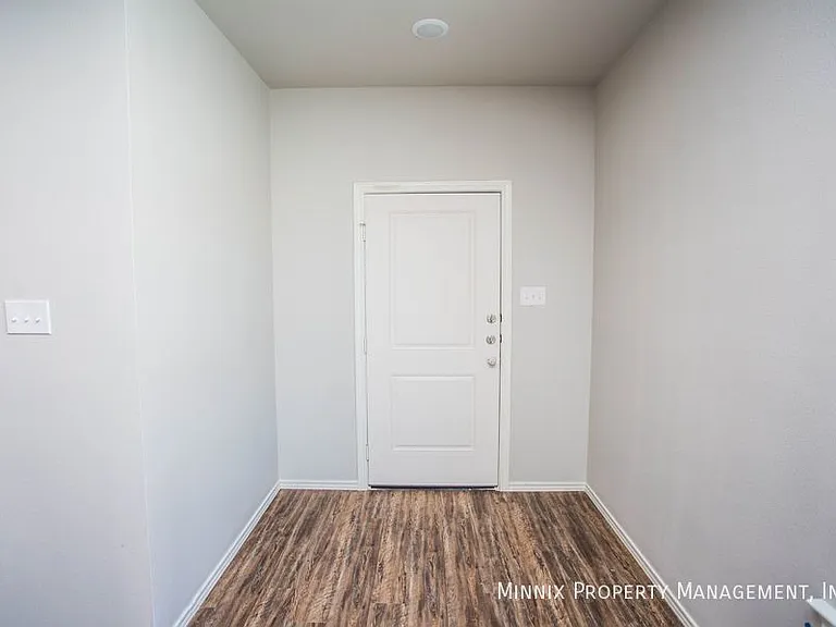 5865 Virginia Ave #1 — Photo 70