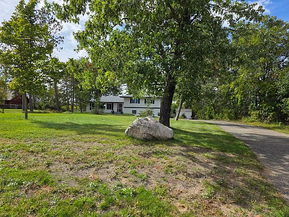 2nd image of 4405 Birchmont Dr NE