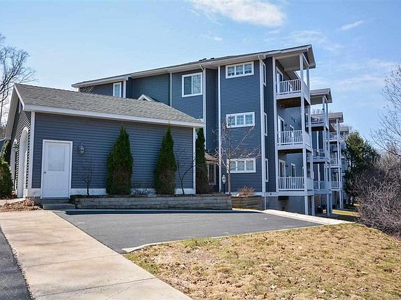 3rd image of 1430 Forest Park Dr
