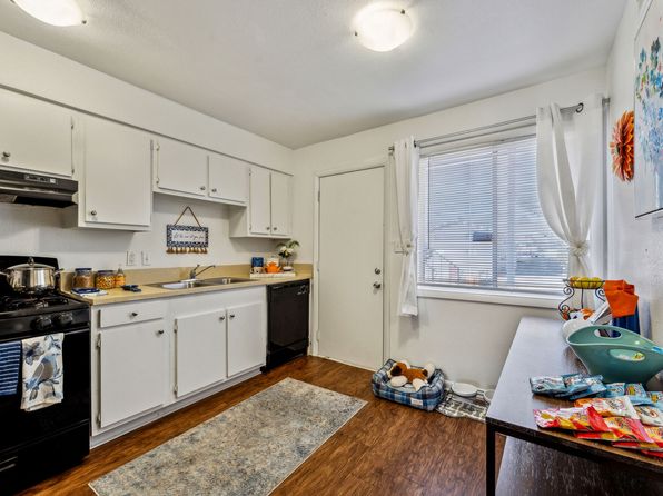 300 Hurt Rd SE #1501