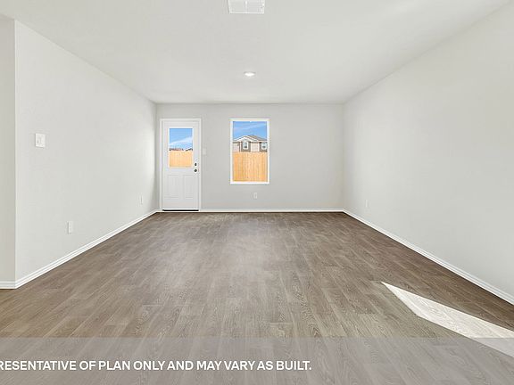 5th image of 317 Fairlawn Way