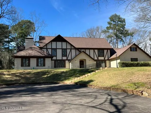1609 Linda Dr SW, Clinton, MS 39056