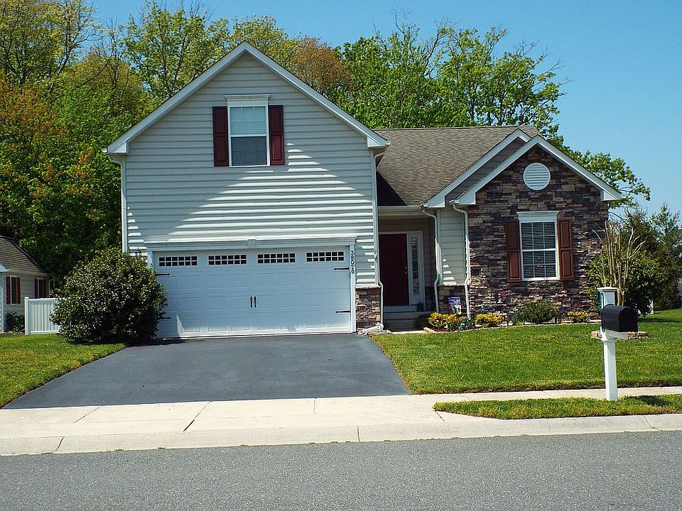 1st image of 38020 Bayview Cir W