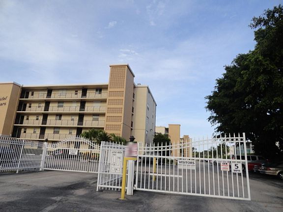 3rd image of 740 E Ocean Ave APT 501